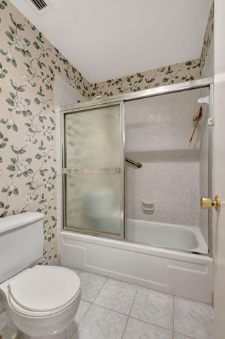 1670 NW 18TH Avenue 202, Delray Beach, FL 33445