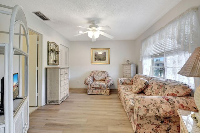 1670 NW 18TH Avenue 202, Delray Beach, FL 33445