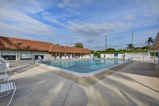 1670 NW 18TH Avenue 202, Delray Beach, FL 33445
