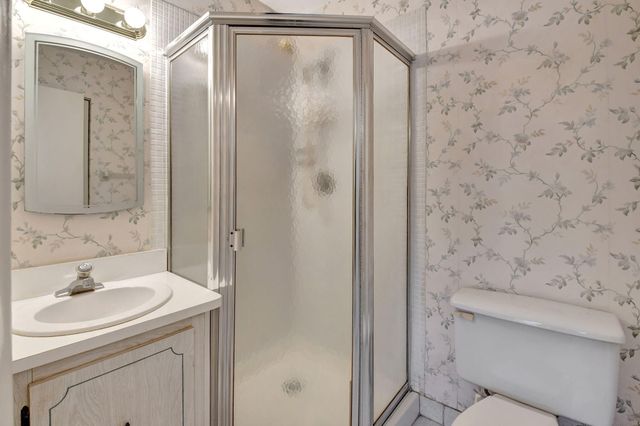 1670 NW 18TH Avenue 202, Delray Beach, FL 33445