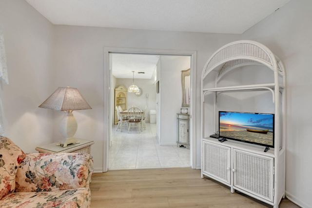 1670 NW 18TH Avenue 202, Delray Beach, FL 33445