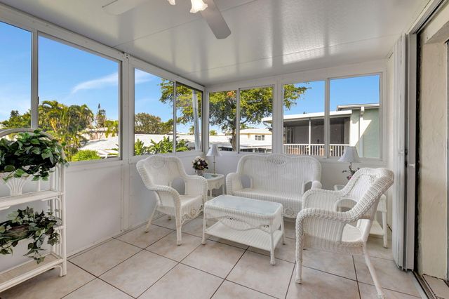 1670 NW 18TH Avenue 202, Delray Beach, FL 33445