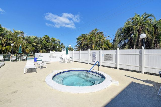 1670 NW 18TH Avenue 202, Delray Beach, FL 33445