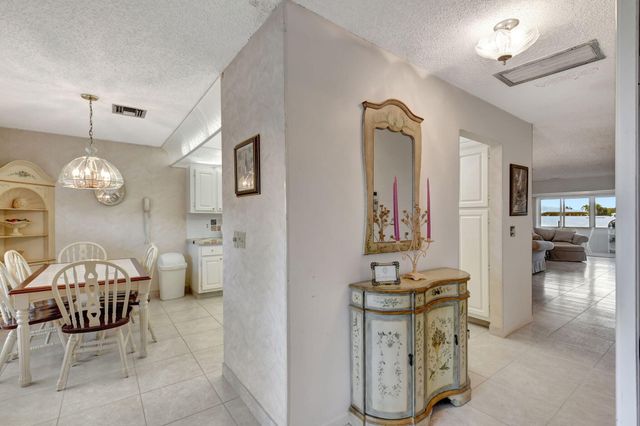 1670 NW 18TH Avenue 202, Delray Beach, FL 33445