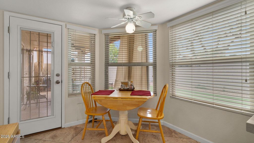 Image 18 of property listing at 10996 N 60TH Drive, Glendale, AZ 85304