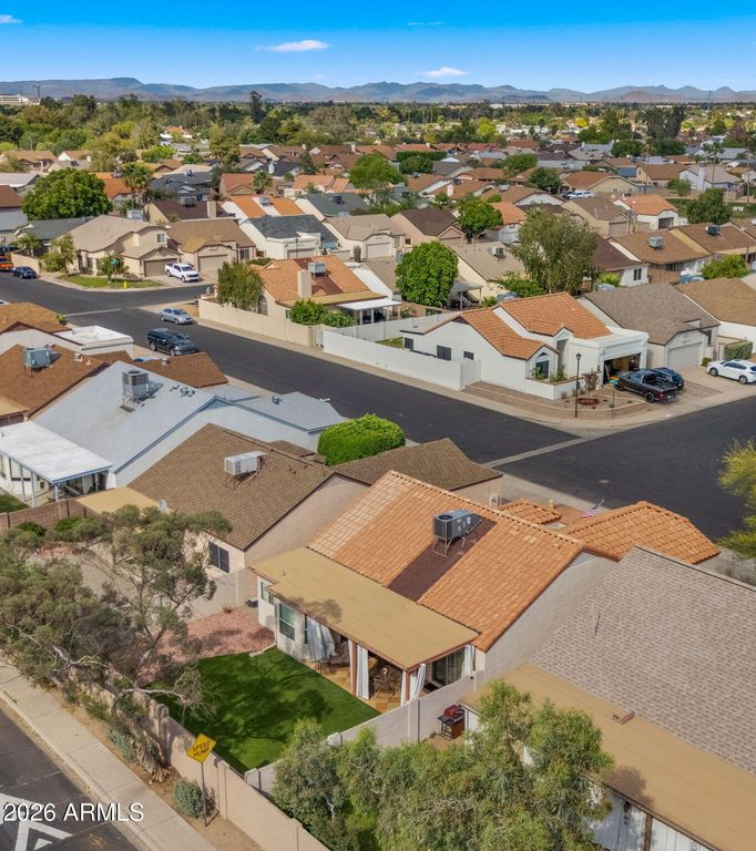 Image 30 of property listing at 10996 N 60TH Drive, Glendale, AZ 85304