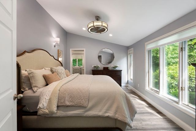 550 Wolf Swamp, Longmeadow, MA 01106
