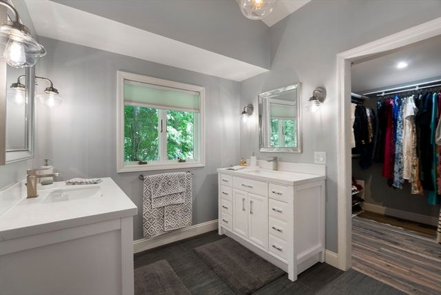 550 Wolf Swamp, Longmeadow, MA 01106