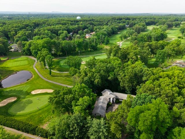 550 Wolf Swamp, Longmeadow, MA 01106