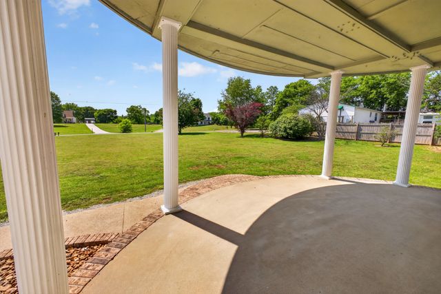 2673 McKnight Rd, Culleoka, TN 38451