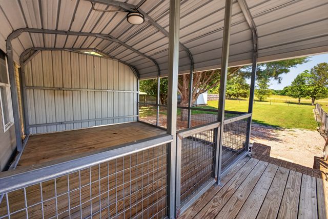 2673 McKnight Rd, Culleoka, TN 38451