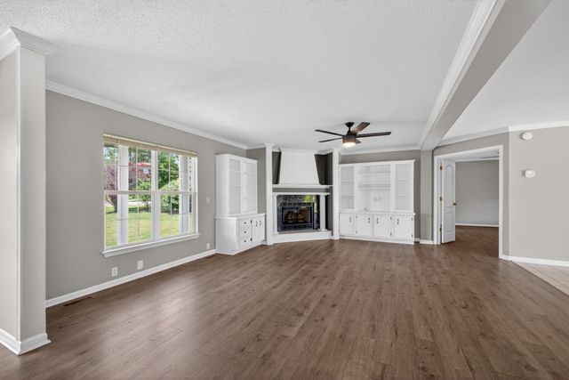 2673 McKnight Rd, Culleoka, TN 38451