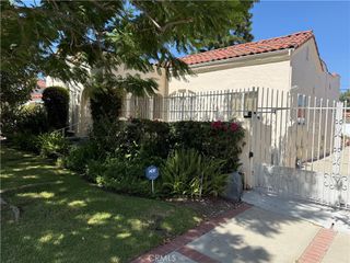 909 S Cochran, Los Angeles, CA 90036