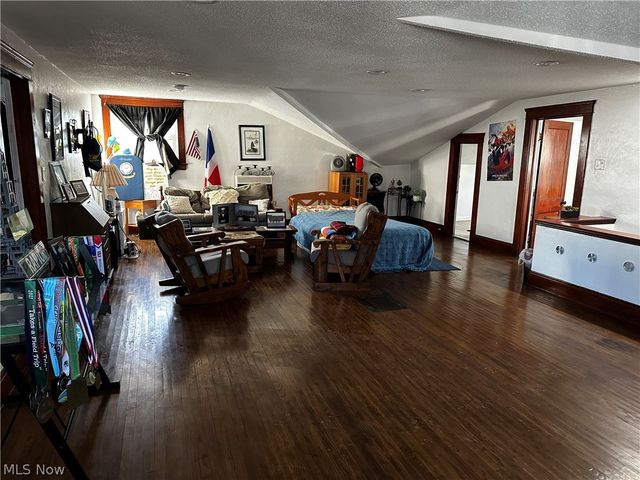 3306 West Boulevard, Cleveland, OH 44111