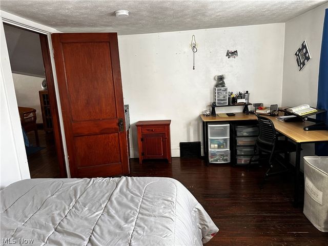 3306 West Boulevard, Cleveland, OH 44111