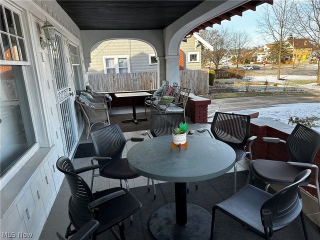 3306 West Boulevard, Cleveland, OH 44111