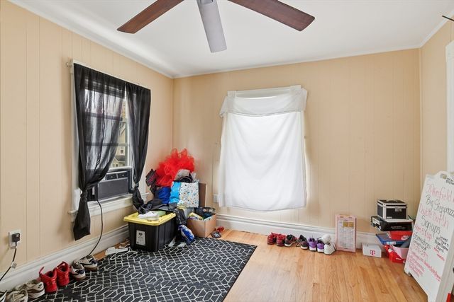 28-30 Nelson Ave, Springfield, MA 01109