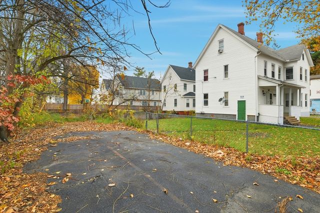 28-30 Nelson Ave, Springfield, MA 01109