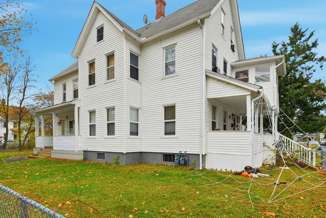 28-30 Nelson Ave, Springfield, MA 01109