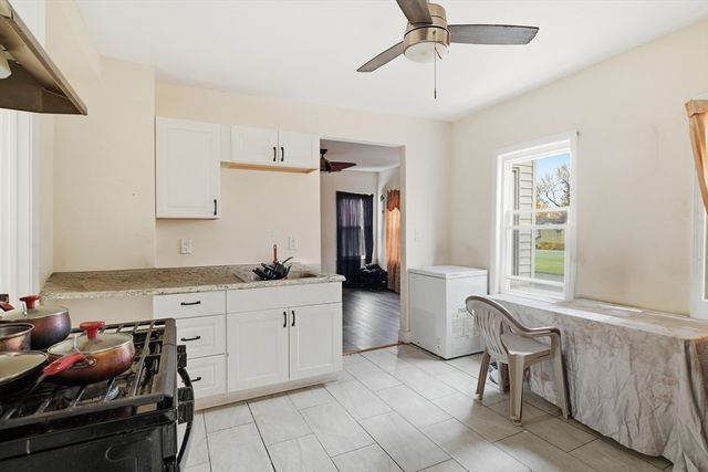 28-30 Nelson Ave, Springfield, MA 01109