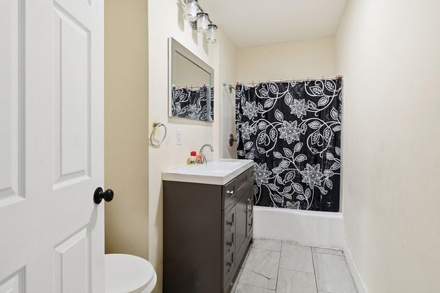 28-30 Nelson Ave, Springfield, MA 01109