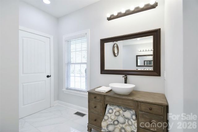36276 Vick Road, New London, NC 28127