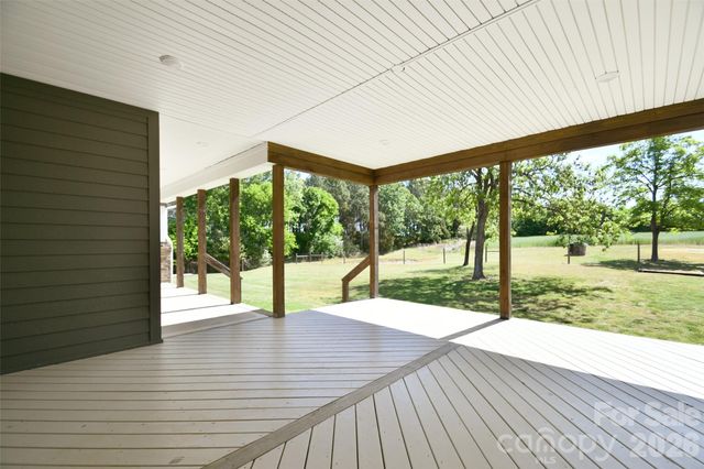 36276 Vick Road, New London, NC 28127
