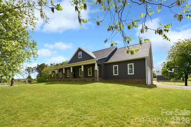 36276 Vick Road, New London, NC 28127