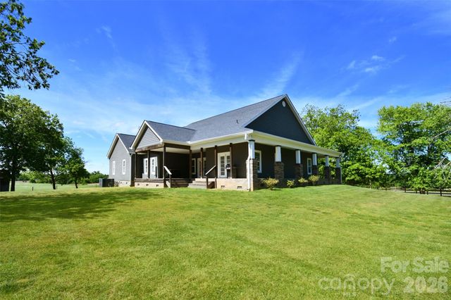36276 Vick Road, New London, NC 28127