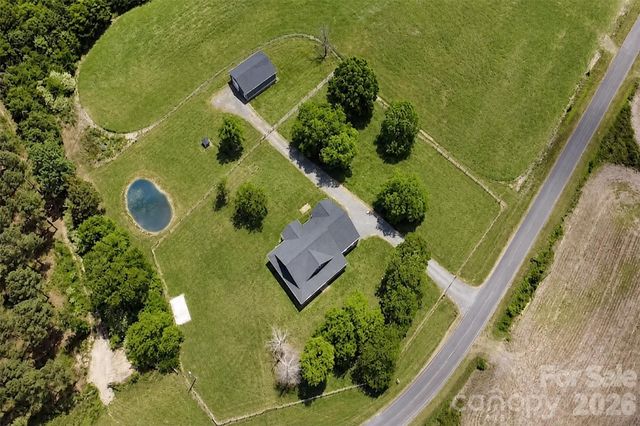 36276 Vick Road, New London, NC 28127