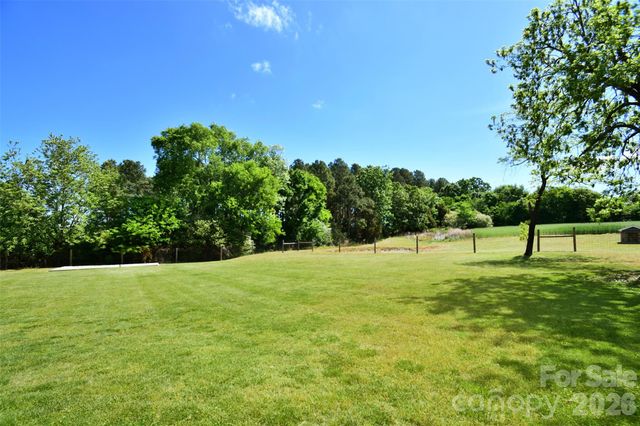 36276 Vick Road, New London, NC 28127
