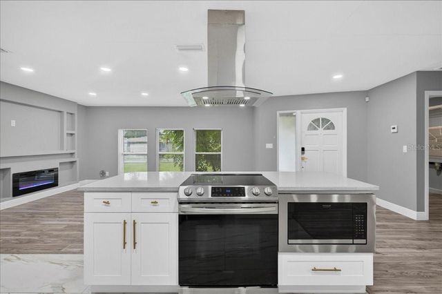 2964 MEADOW OAK DRIVE S, Clearwater, FL 33761