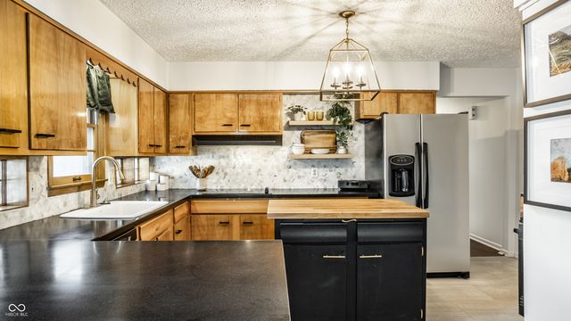 8270 E 12th Street, Indianapolis, IN 46219