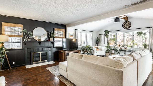 8270 E 12th Street, Indianapolis, IN 46219