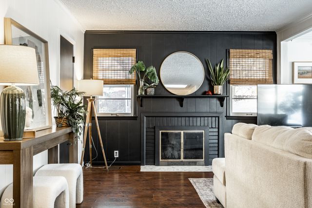 8270 E 12th Street, Indianapolis, IN 46219