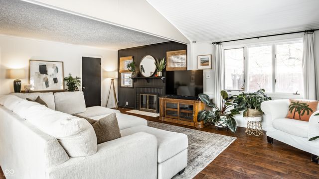 8270 E 12th Street, Indianapolis, IN 46219