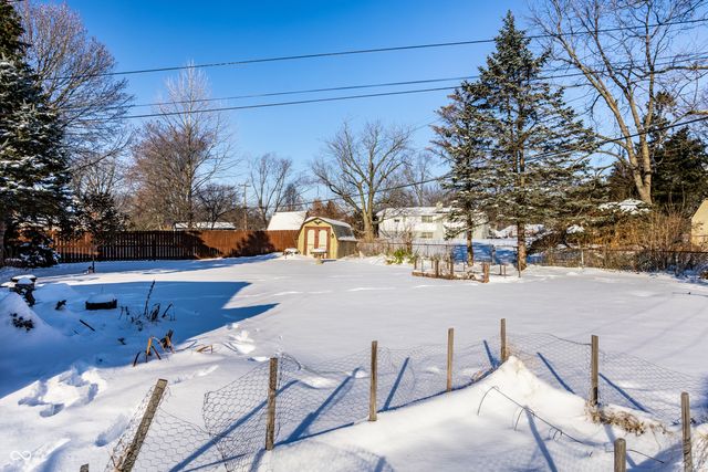 8270 E 12th Street, Indianapolis, IN 46219