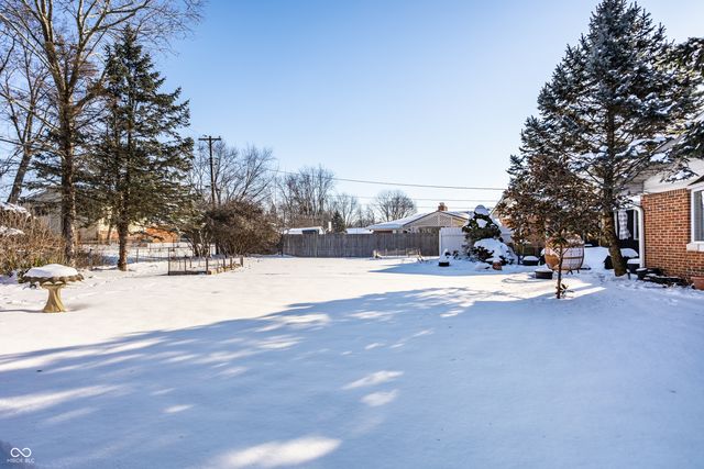 8270 E 12th Street, Indianapolis, IN 46219