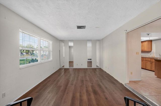 6999 16TH AVENUE N, St Petersburg, FL 33710