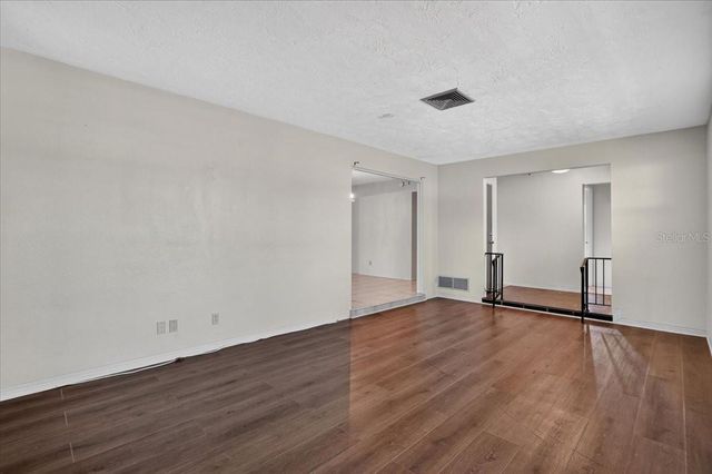 6999 16TH AVENUE N, St Petersburg, FL 33710