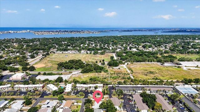 6999 16TH AVENUE N, St Petersburg, FL 33710