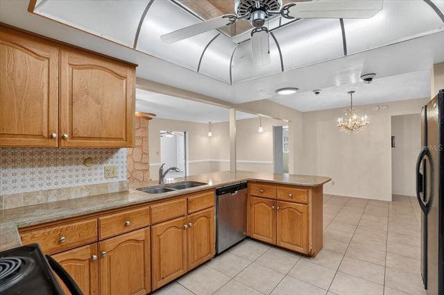 6999 16TH AVENUE N, St Petersburg, FL 33710