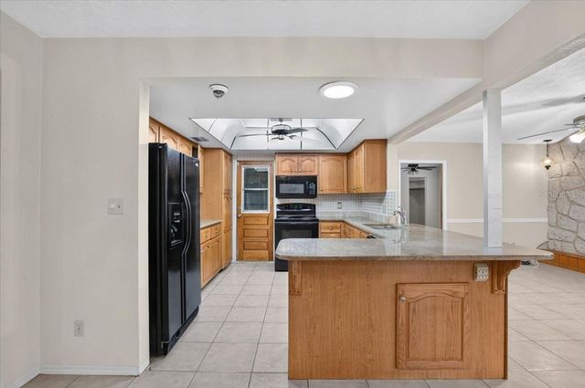 6999 16TH AVENUE N, St Petersburg, FL 33710