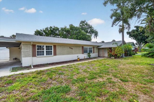 6999 16TH AVENUE N, St Petersburg, FL 33710