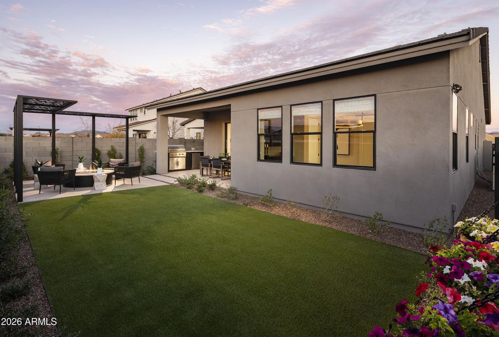 Image 17 of property listing at 15552 S 182ND Avenue, Goodyear, AZ 85338
