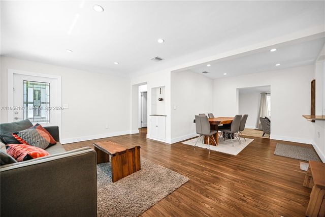 295 De Leon Dr, Miami Springs, FL 33166