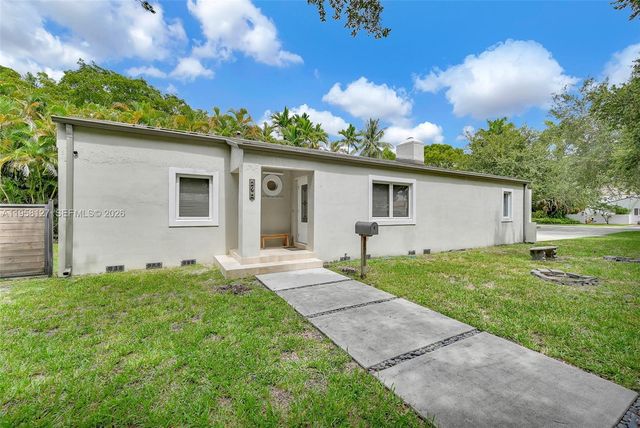 295 De Leon Dr, Miami Springs, FL 33166