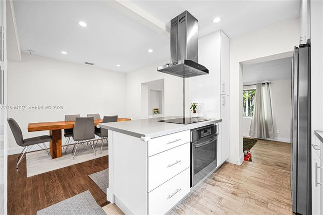 295 De Leon Dr, Miami Springs, FL 33166