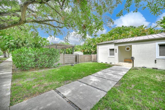 295 De Leon Dr, Miami Springs, FL 33166