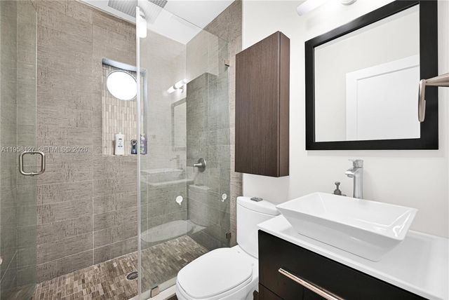 295 De Leon Dr, Miami Springs, FL 33166